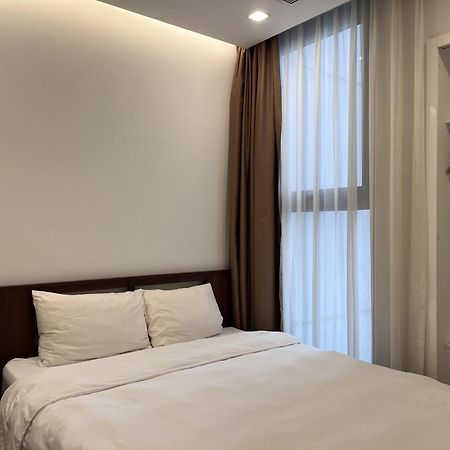 150 négyzetméteres, 2 hálószobás, 2 saját fürdőszobával rendelkező Apartman Ba Dinh negyed területé Hanoi Kültér fotó