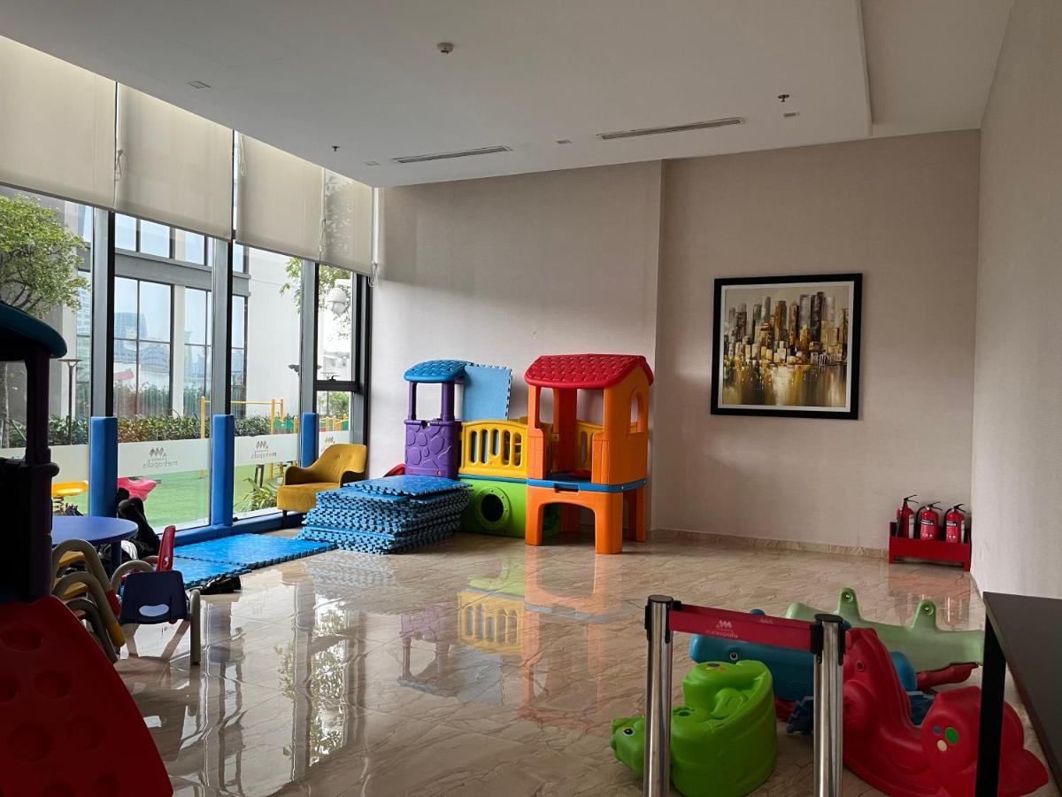 150 négyzetméteres, 2 hálószobás, 2 saját fürdőszobával rendelkező Apartman Ba Dinh negyed területé Hanoi Kültér fotó