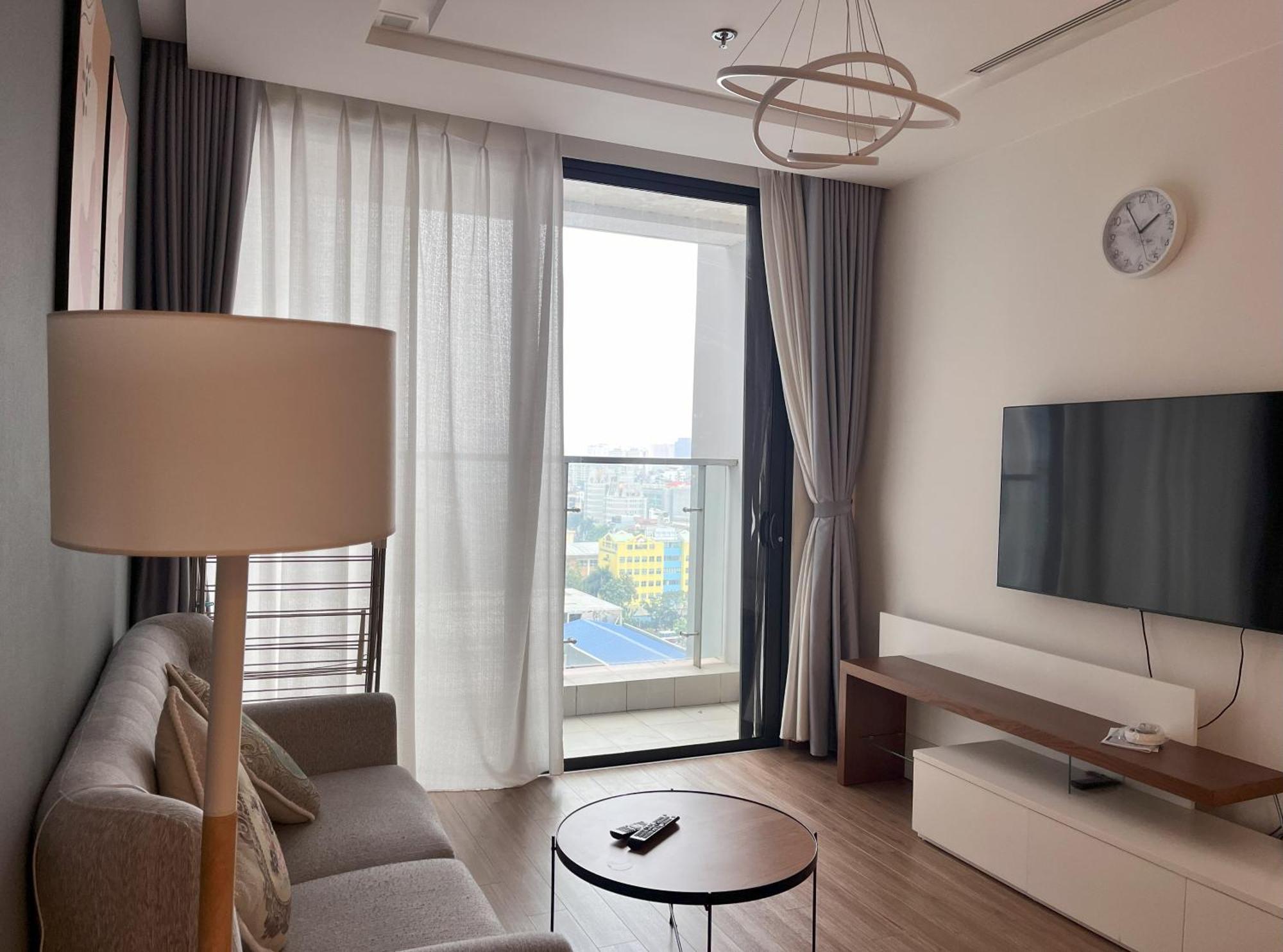 150 négyzetméteres, 2 hálószobás, 2 saját fürdőszobával rendelkező Apartman Ba Dinh negyed területé Hanoi Kültér fotó