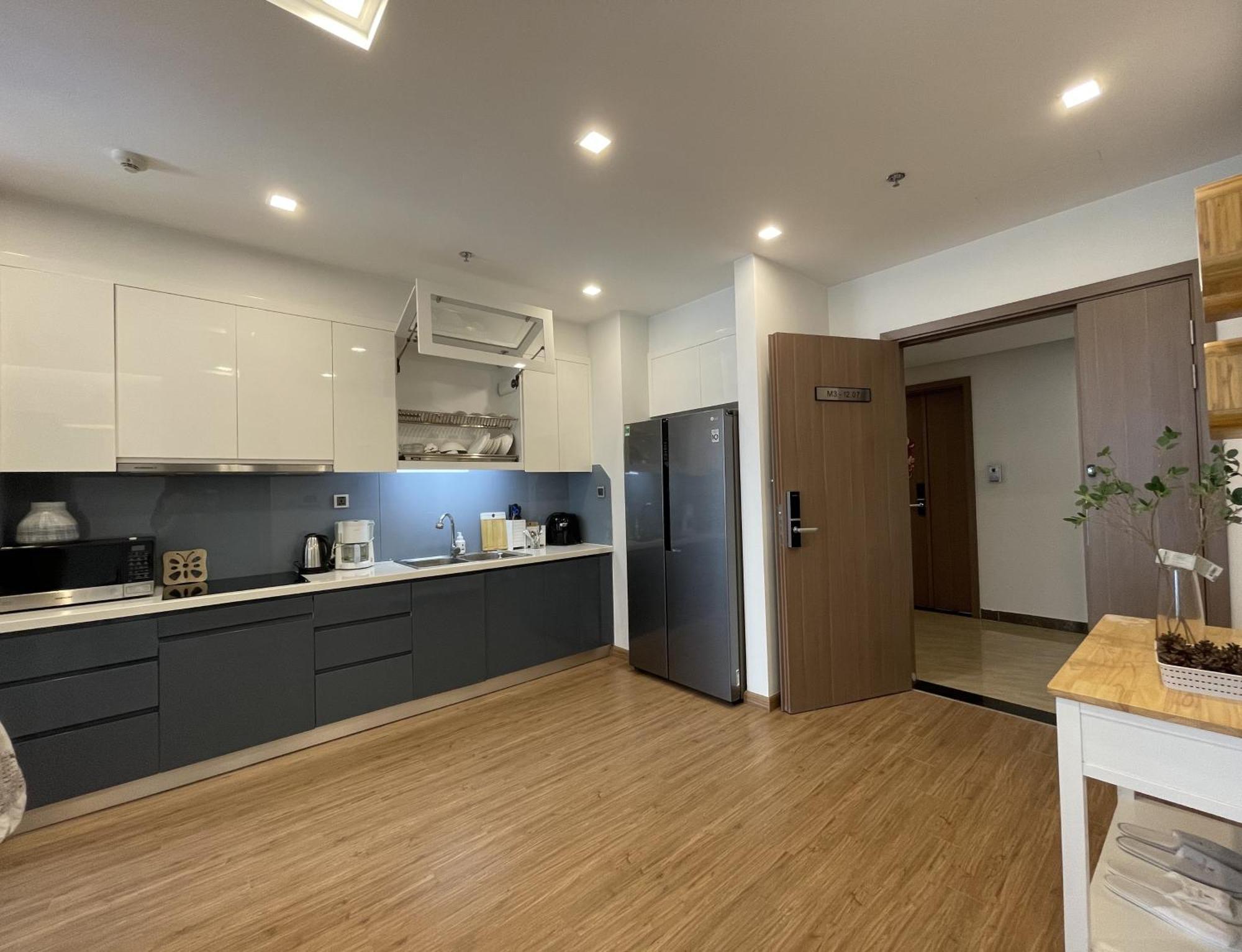 150 négyzetméteres, 2 hálószobás, 2 saját fürdőszobával rendelkező Apartman Ba Dinh negyed területé Hanoi Kültér fotó