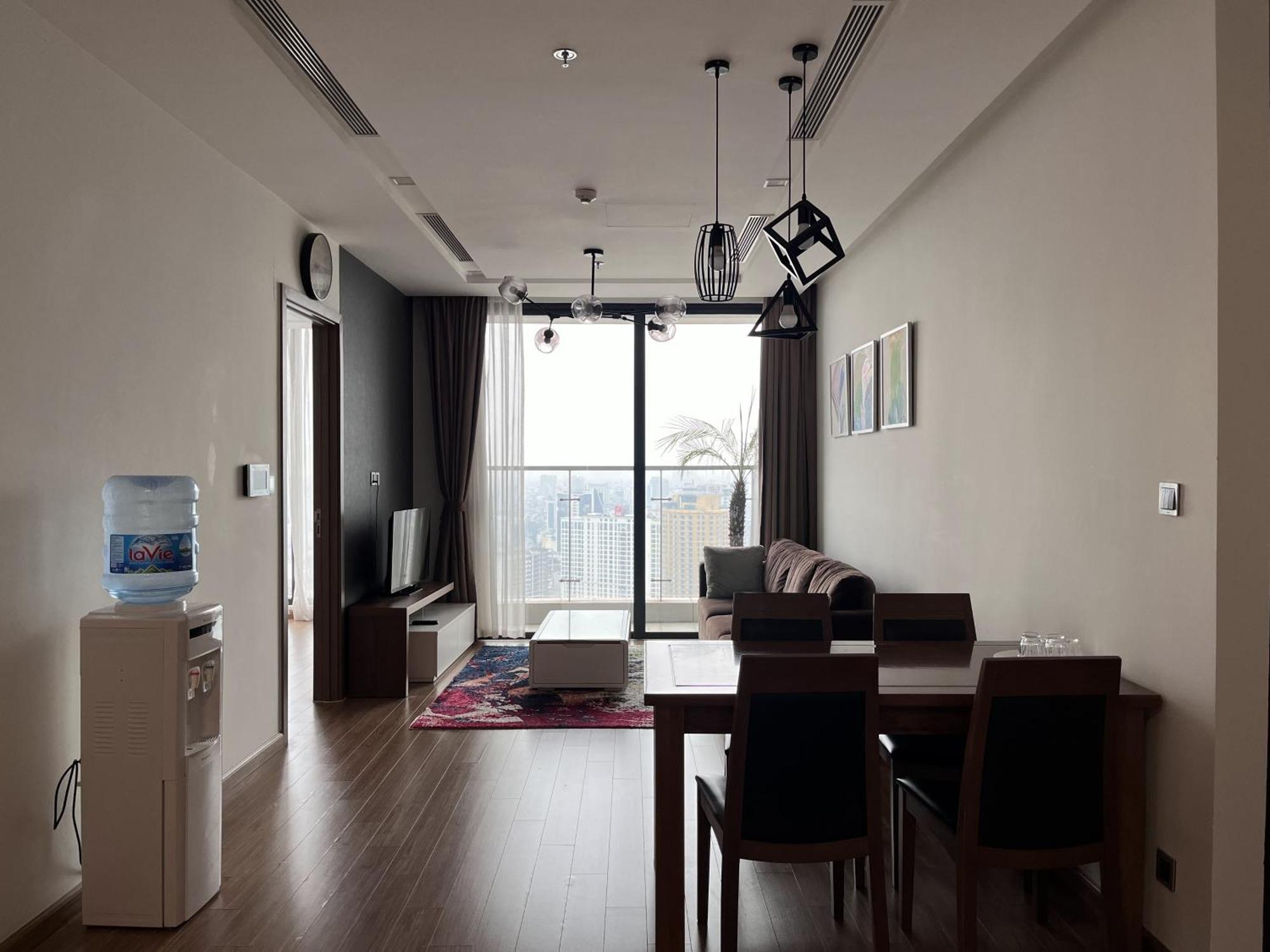150 négyzetméteres, 2 hálószobás, 2 saját fürdőszobával rendelkező Apartman Ba Dinh negyed területé Hanoi Kültér fotó