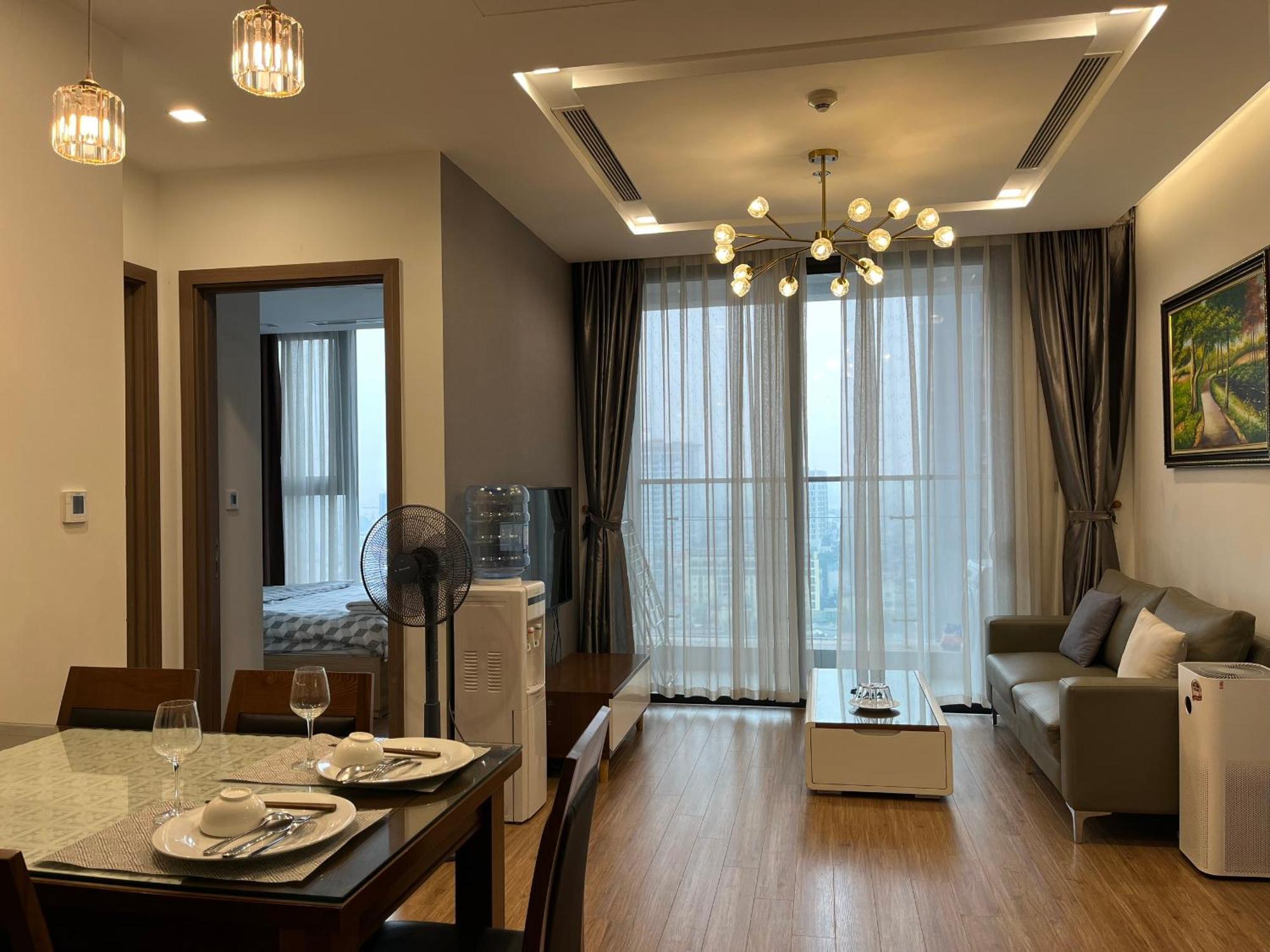150 négyzetméteres, 2 hálószobás, 2 saját fürdőszobával rendelkező Apartman Ba Dinh negyed területé Hanoi Kültér fotó