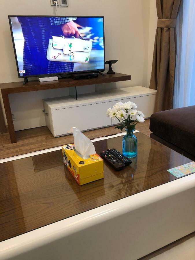 150 négyzetméteres, 2 hálószobás, 2 saját fürdőszobával rendelkező Apartman Ba Dinh negyed területé Hanoi Kültér fotó